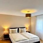 The Bluemlisalp, A Private Flat With The Of Thun View Апартаменты