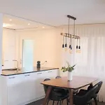 The Bluemlisalp, A Private Flat With The Of Thun View Оберхофен