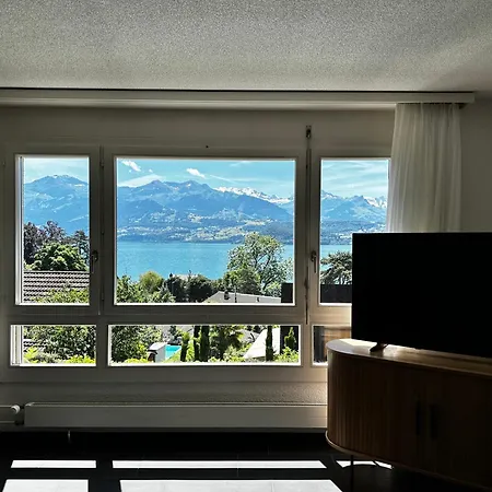 The Bluemlisalp, A Private Flat With The Of Thun View Апартаменты *