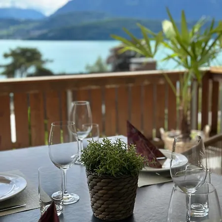 Apartment The Bluemlisalp, A Private Flat With The Of Thun View