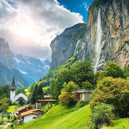 Апартаменты The Bluemlisalp, A Private Flat With The Of Thun View Оберхофен