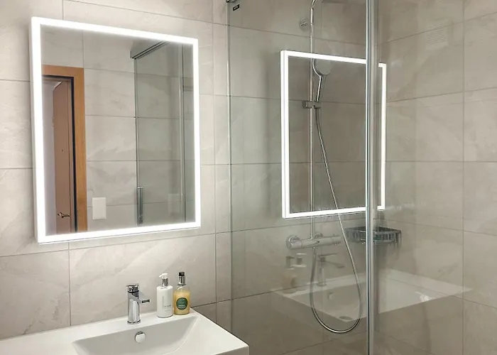 The Bluemlisalp, A Private Flat With The Of Thun View Oberhofen