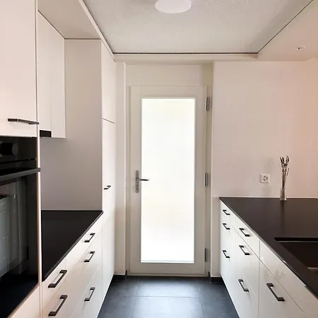 The Bluemlisalp, A Private Flat With The Of Thun View *